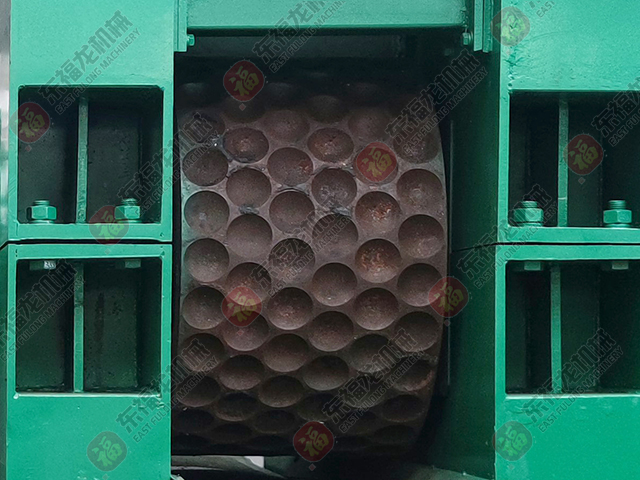 壓球機(jī)1 壓球機(jī)1